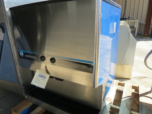 Used Hoshizaki 200 lb. Ice/Water Dispenser Only 120 volt. W. Ice &amp; Water disp.