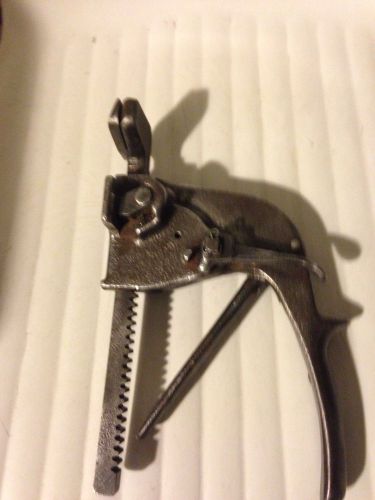 Vintage acme interlake strapping banding machine pistol grip bander tool b2a0 for sale