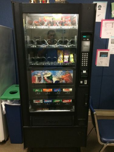 Combo vending Machine