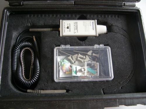TEKTRONIX P6248 1.7GHz DIFFERENTIAL PROBE + ACCESSORIES (Tested )