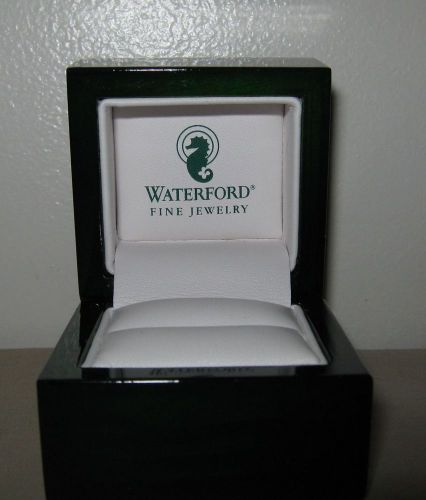WATERFORD Fine Jewelry Ring Presentation Box Green /Storage Box Gift Box