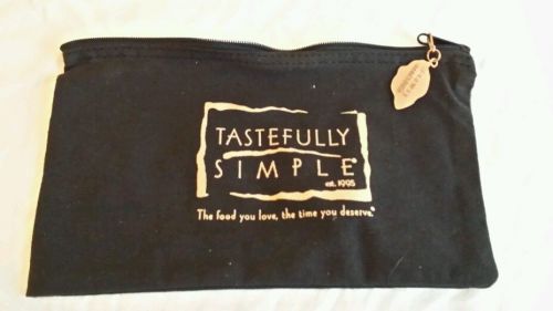 Tastefully Simple Consultant Logo Zippered Money Bag