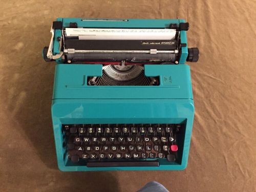 Vintage Olivetti Underwood Studio 45 Manual Typewriter With Case Teal Blue Nice