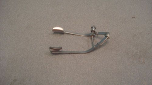 Aesculap Lancaster Eye Speculum 70mm Ref MA638R New
