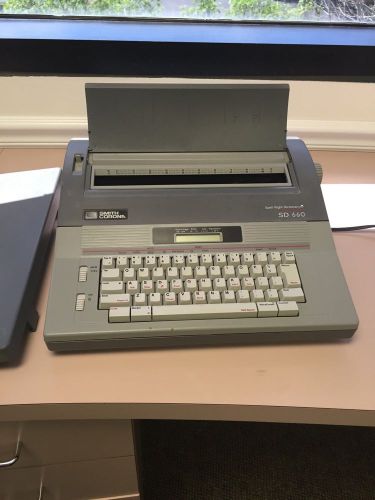 Smith Corona SD660 Intelligently Quiet Word Processor Typewriter