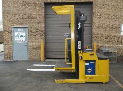 Forklift (23172) yale oso30ecn24te089, 3000 lbs capacity. order picker for sale