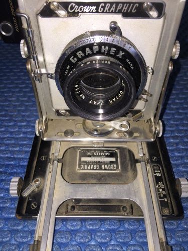 Crown Graphic  3x4 camera with 135mm f4.7 Range Finder