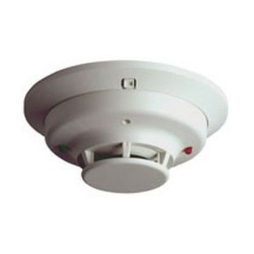 System sensor 2wt-b 2-wire photoelectric i3 smoke detector with a 135?f fixed for sale