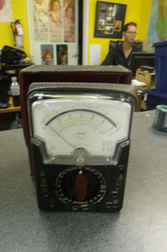 Vintage Triplett Voltmeter Model 630-NA TYPE 3 w/ Case  #4s