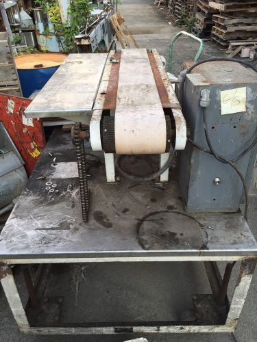 Portable Rubber Conveyor On S/S Table 6&#034; Wide Belt