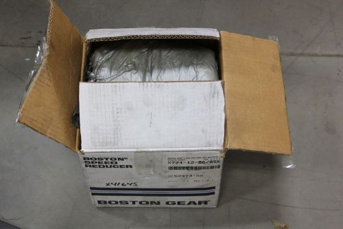 NEW BOSTON GEAR SPEED REDUCER 12:1 X724-12-B6/B5K (P3-15P)