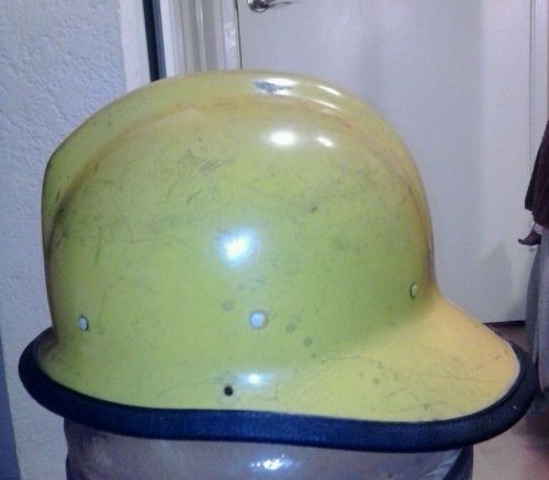 Vintage Fireman&#039;s Helmet Early 1970&#039;s By Cairns &amp; Brothers Model 669 C Metro