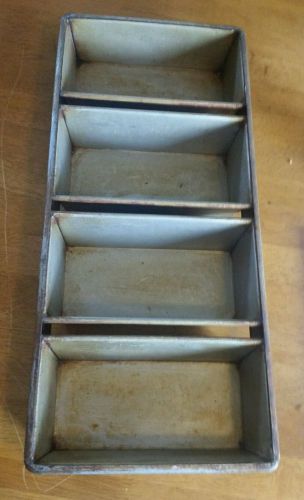 Chicago Metallic 45642  4 Strap Open Top Glazed Bread Pan Rack Well Seasoned