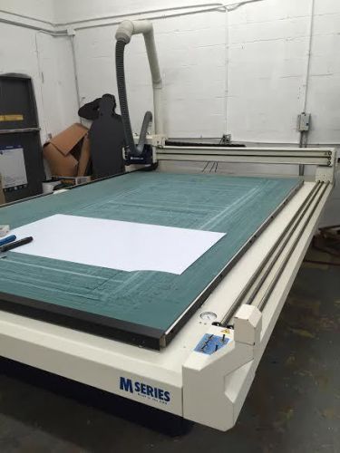 Gerber model m3000 cnc router digital flatbed cutter with mvision scanner 2009 for sale