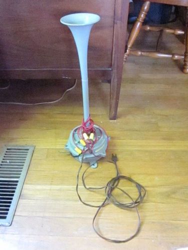 Electric horn federal sign &amp; signal model 55 a1a 120 volt - used &amp; works for sale