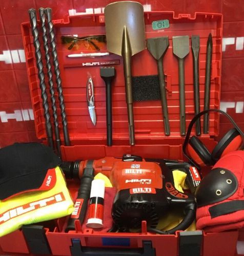 Hilti te 76p drill, excellent condition, free extras, strong, fast shipping for sale