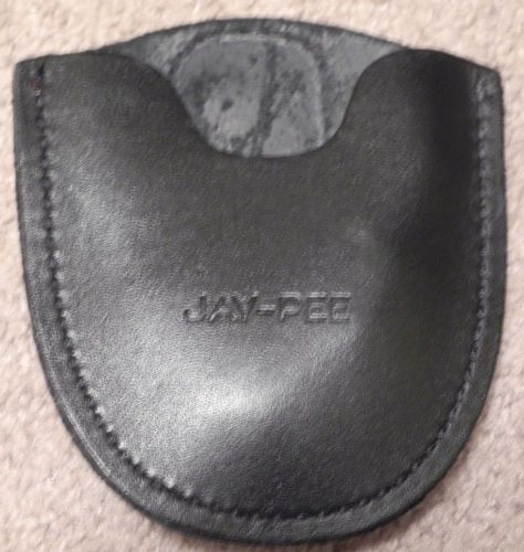 JAY-PEE PROFESSIONAL OFF-DUTY OPEN TOP CLIP ON LEATHER HANDCUFF CASE, EXCELLENT