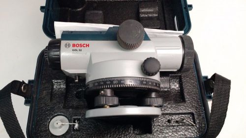 Bosch gol32 32x 1/16-inch magnetic dampening automatic surveyor &amp; tripod for sale