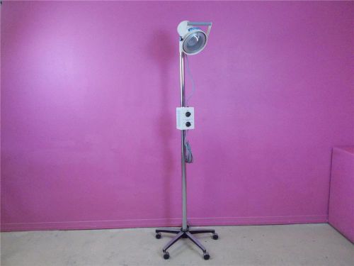 Olympic Model 32 Radiant Heat Lamp Infant Neonatal Warmer Exam Light W/Stand