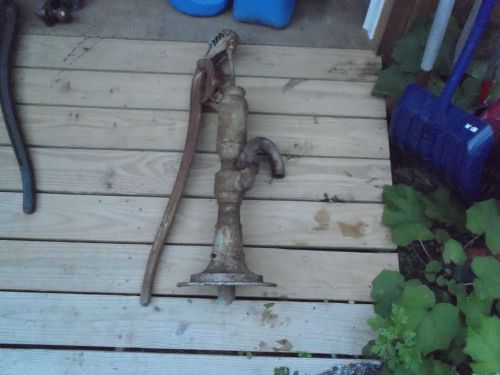 Cast Iron F.E. MYERS &amp; Brothers -HAND WELL WATER PUMP GARDEN YARD ART