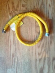 BrassCraft Procoat Coated Stainless Steel Gas 1/2&#034; ID x 48&#034; Appliance Connector