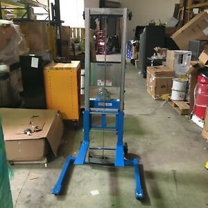 GENIE GL-10 STR Manual Straddle Stacker 350 lb Load Capacity DAMAGE