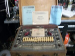 Jackson Dynamic Tube Tester Model 648-1 with Special Tube Data Books (WORKS)