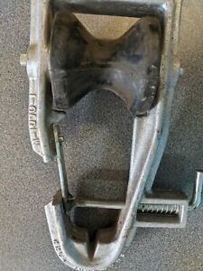 Vintage LEMCO TOOL Corp M1070-1 Spring Loaded Pulley Feeder Block, Rubber Roller