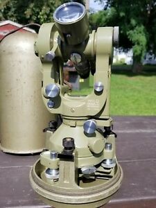 NICE Wild T2 Theodolite Heerbrugg Switzerland S/N T2-111572 WITH CASE HIGH END!