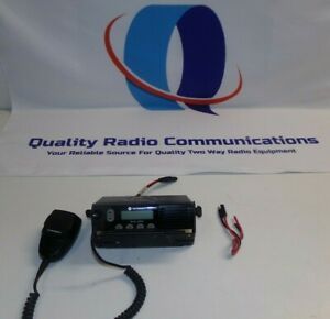 Motorola Radius CM300 146-174 MHz 45 Watt VHF Two Way Radio w Mic AAM50KQF9AA1AN