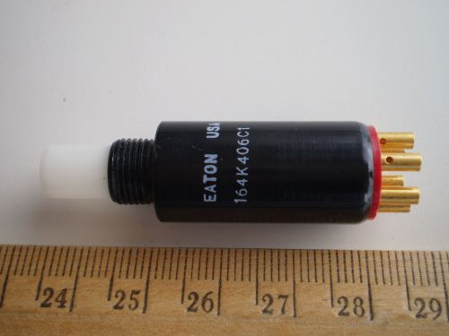 1x MIL Spec EATON PUSH BUTTON  1A/ 115V with light