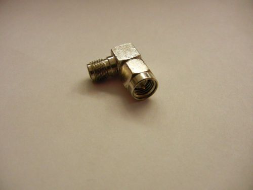 RIGHT-ANGLE SMA (M/F)  ADAPTER CONNECTOR SAVER  665