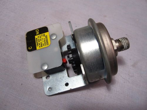 Tri Delta Adjustable Pressure Switch SPST N/O Model 3075-BKAA