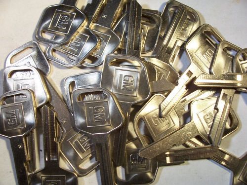 25  GM   57H GRV  NOS  H   BRIGGS &amp; STRATTON   KEY BLANK   UNCUT   ORIGINAL