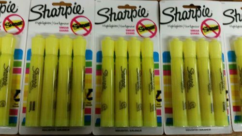 Brand new!! Lot of 20 yellow sharpie highlighters