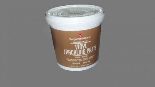 Brand new 32 oz tub of benjamin moore white vinyl spackling paste (90 available) for sale