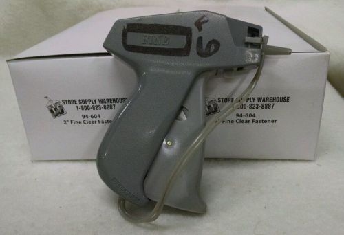 Fine Tagging Gun Kit - Used Gun w/ 10,000 NEW Fasteners, Tails, Barbs