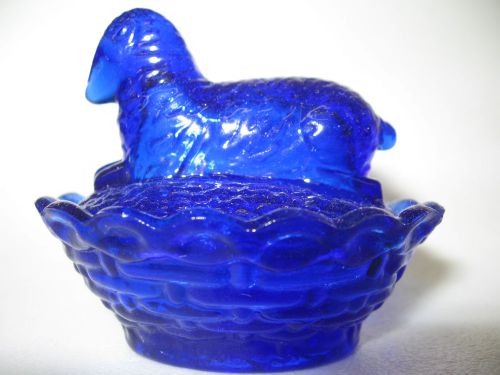 cobalt Blue glass Lamb / Sheep salt cellar celt on nest basket dip boyd art farm