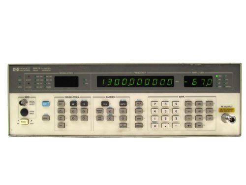 Keysight Agilent Hewlett Packard HP 8657B 0.1-2060 MHz Signal Generator