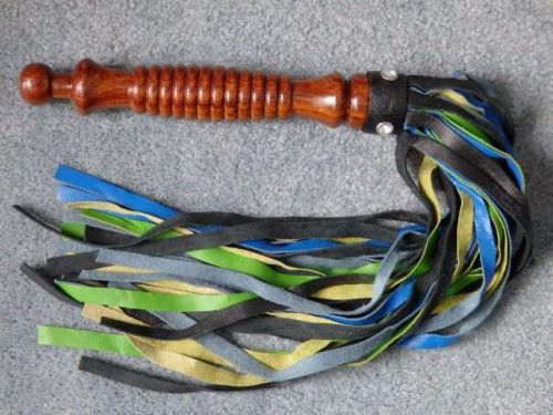 THUDDY Colorful Leather Flogger CAT OF 9 TAILS NEW wWOOD HANDLE - HORSE TRAINER