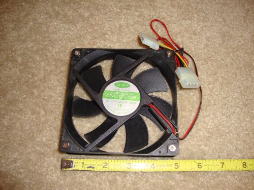 COLORFUL 0.28A 12VDC 120x120x26mm DC COMPUTER BRUSHLESS COOLING FAN CF-1212025MB
