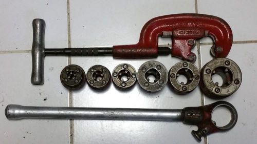 Ridgid 00-R Ratcheting Pipe Threader W/6 Dies From 1/8&#034; To 1&#034; &amp; #2 Pipe Cutter
