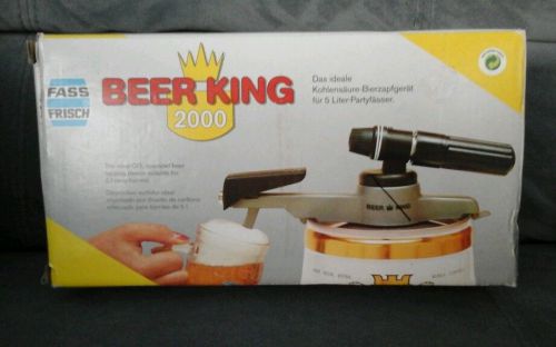 Beer King - CO2 operated beer tapping device for 5 l. Party-barrels .