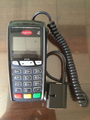 First Data FD 130 DUO Terminal with Mag Stripe Reader and WIFI (001869064)