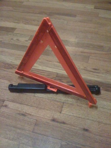 SIGNAL STAT 798 Reflective Road Triangles Safety Road Emergency Warning