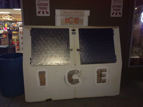 Leer L60 Slant Ice Merchandiser