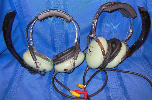 2 DAVID CLARK H5030 POWERED HEADSETS WITH MICROPHONE OR FOR PARTS