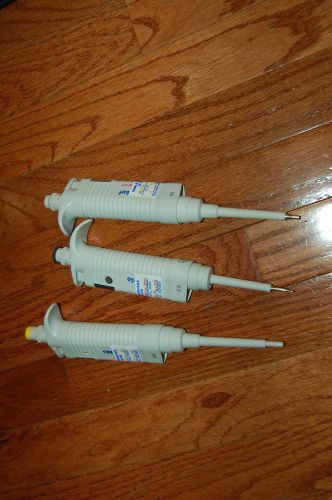 Eppendorf research pipette pipet variable volume 2.5 10 ul ejector set
