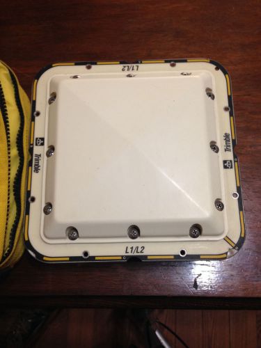 Trimble Micro centered Antenna,Soft Bag and cable