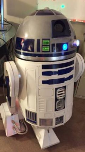 R2D2 Star Wars Life Size Remote Controlled with Lights and Sound Full Size Prop!
